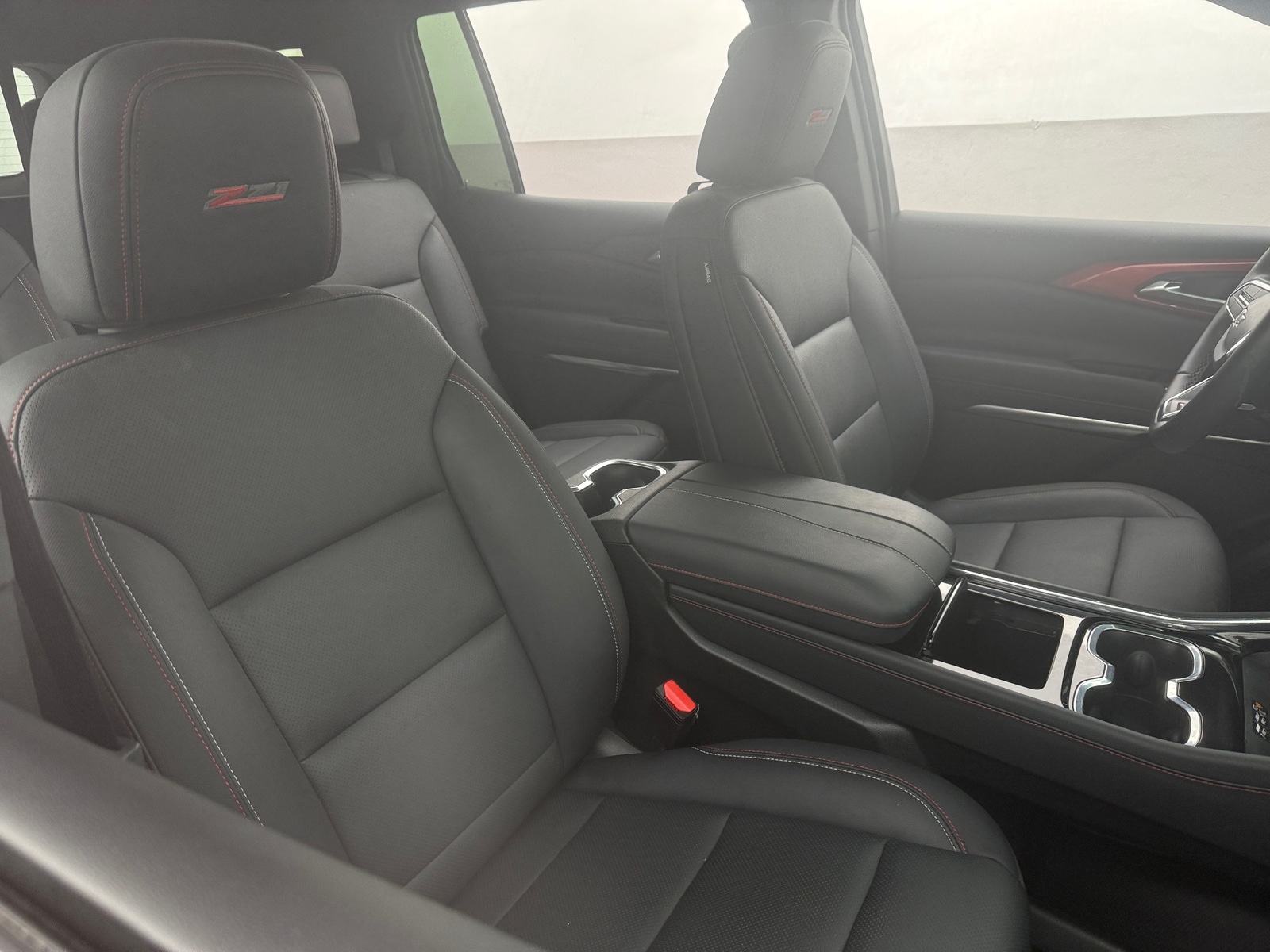 Thumbnail: 2024 Chevrolet Traverse - 2