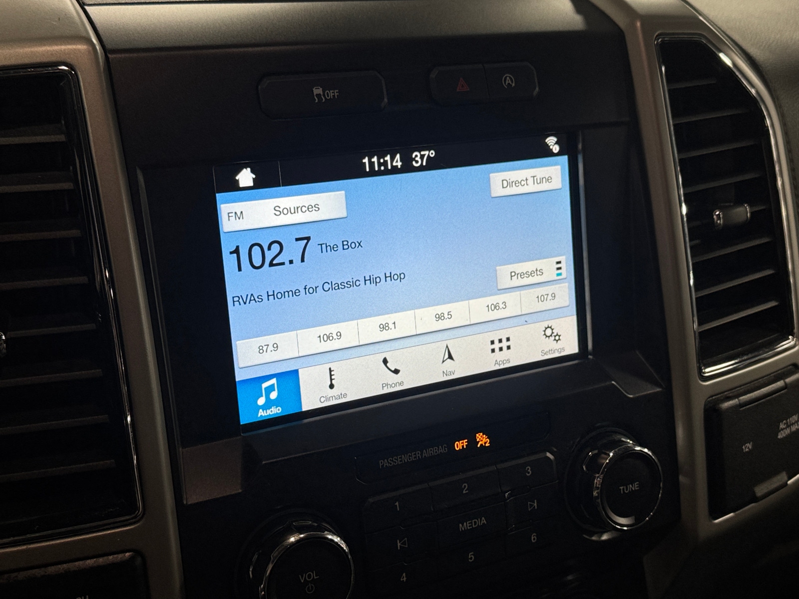 Thumbnail: 2018 Ford Econoline - 3