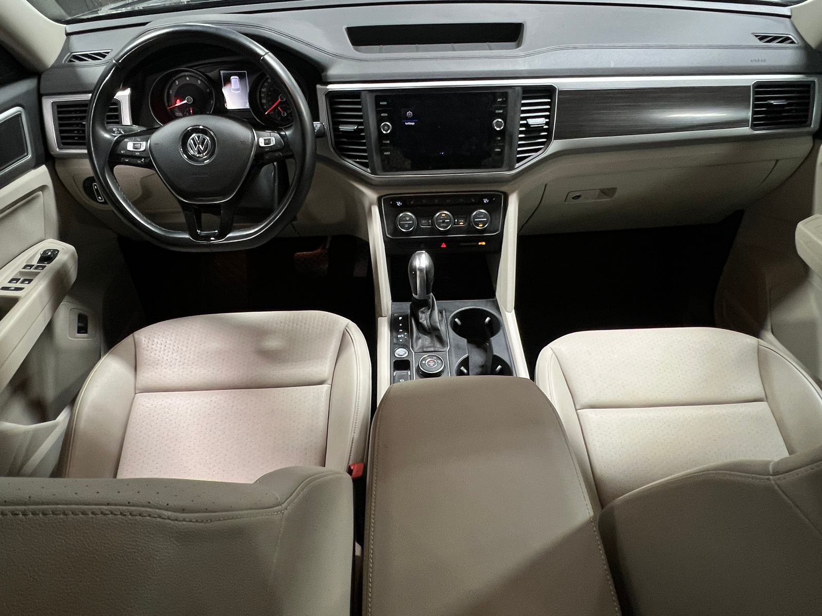 Thumbnail: 2019 Volkswagen Atlas - 2