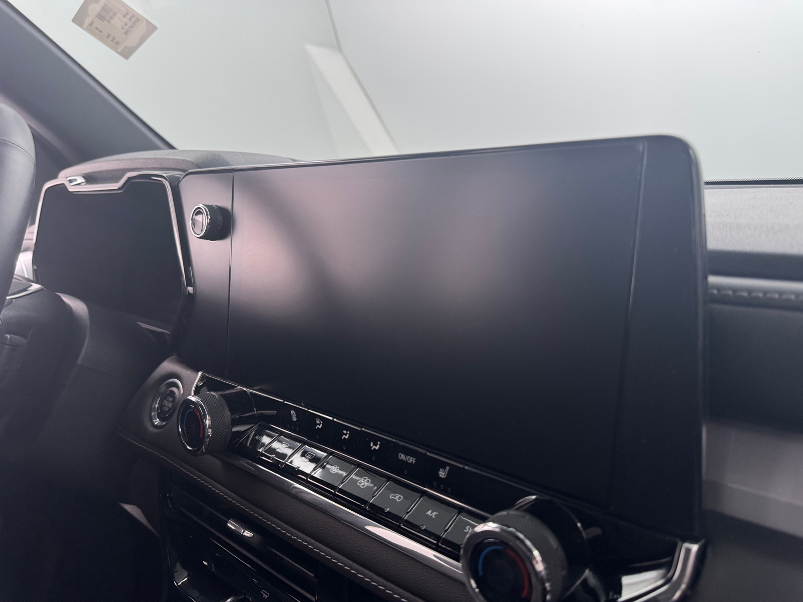 Thumbnail: 2023 Chevrolet Colorado - 4