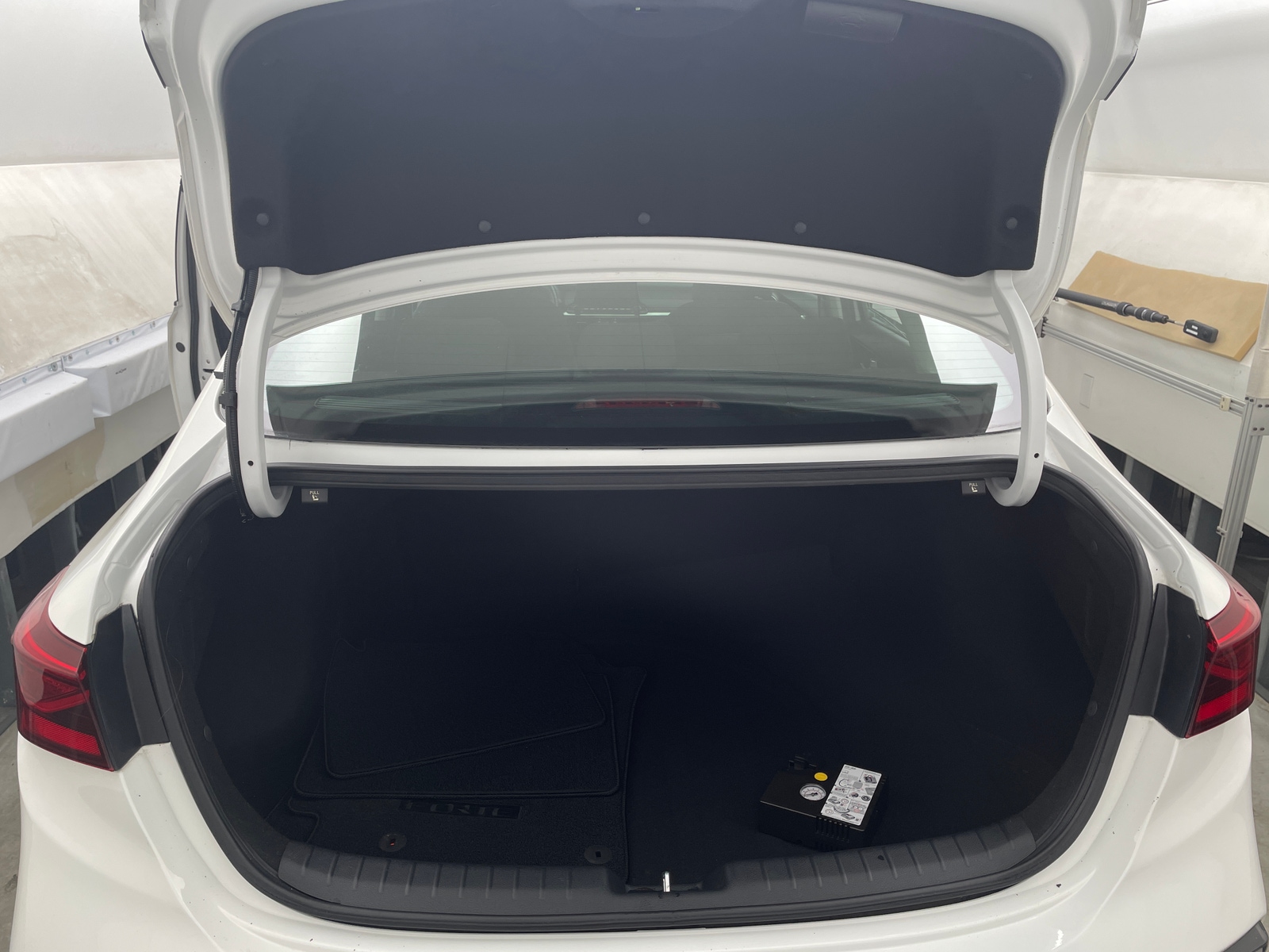 Thumbnail: 2019 Kia Forte - 7