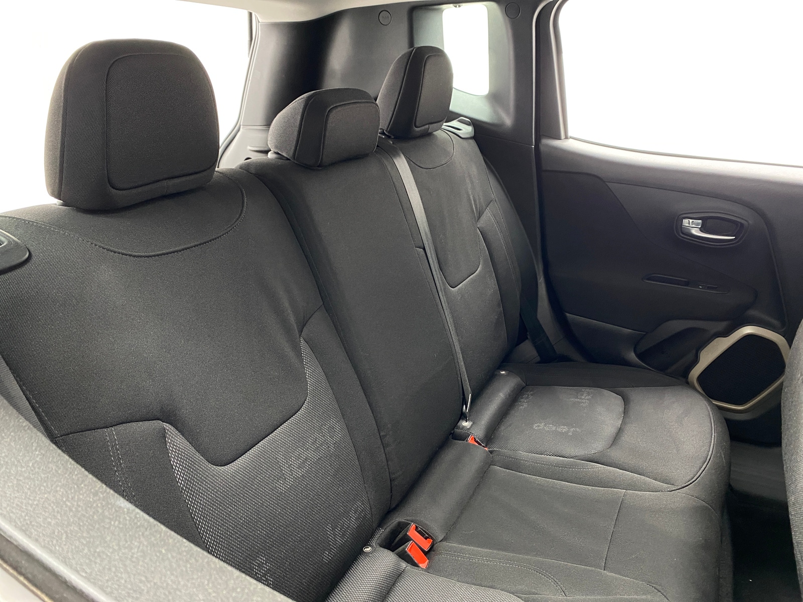 Thumbnail: 2017 Jeep Renegade - 6