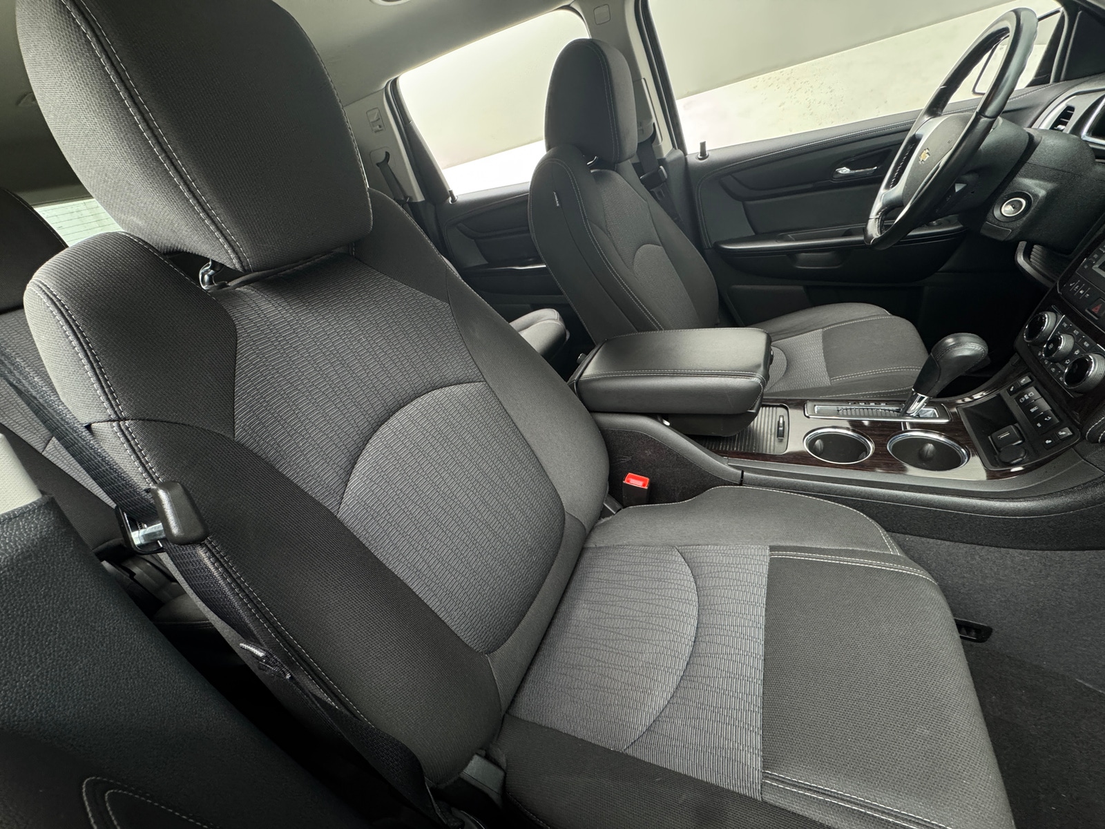 Thumbnail: 2017 Chevrolet Traverse - 2