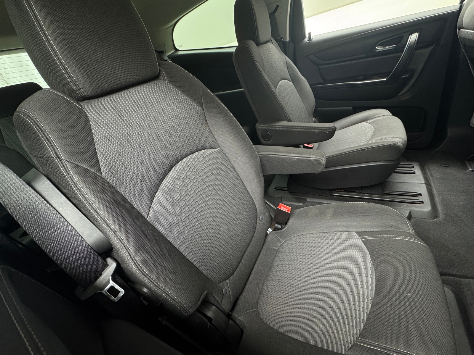 Thumbnail: 2017 Chevrolet Traverse - 6