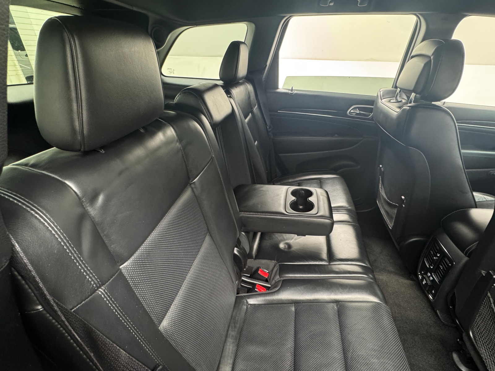 Thumbnail: 2015 Jeep Grand Cherokee - 5