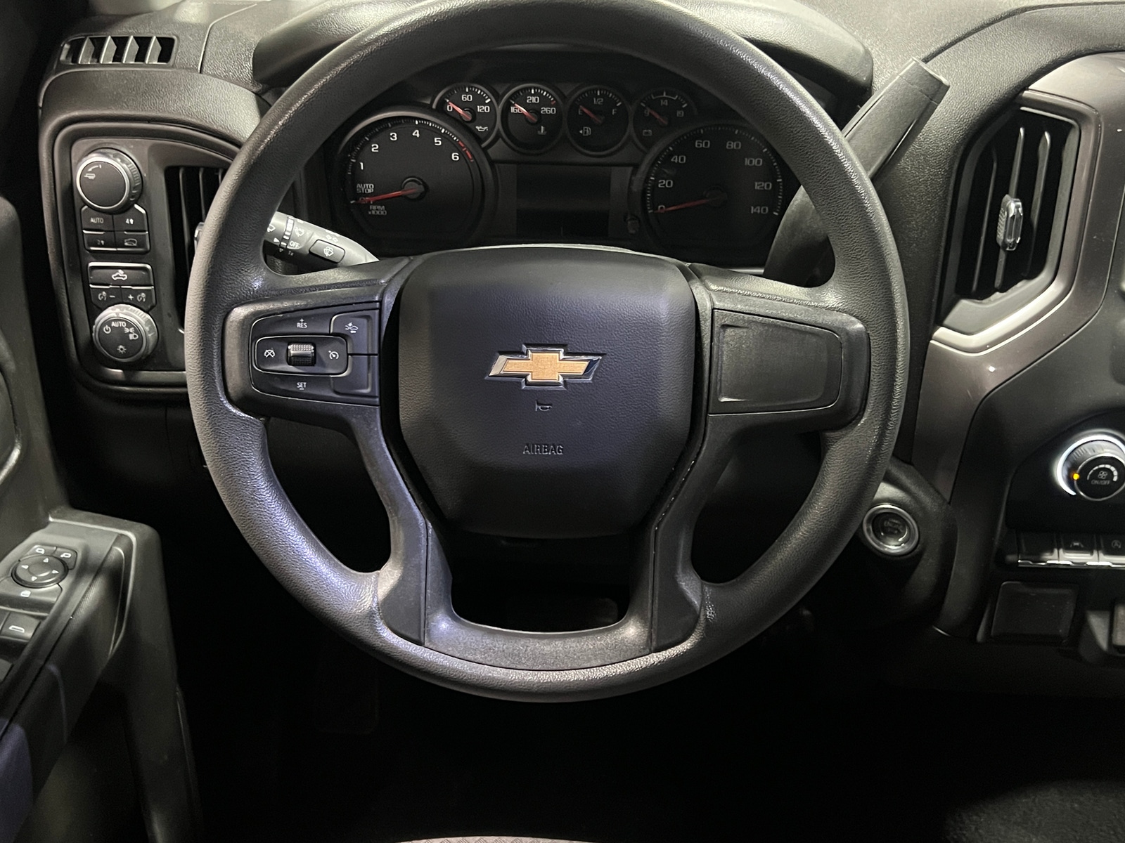 Thumbnail: 2023 Chevrolet Silverado 1500 - 5