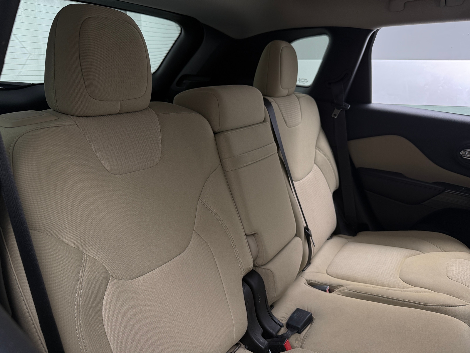 Thumbnail: 2015 Jeep Cherokee - 6