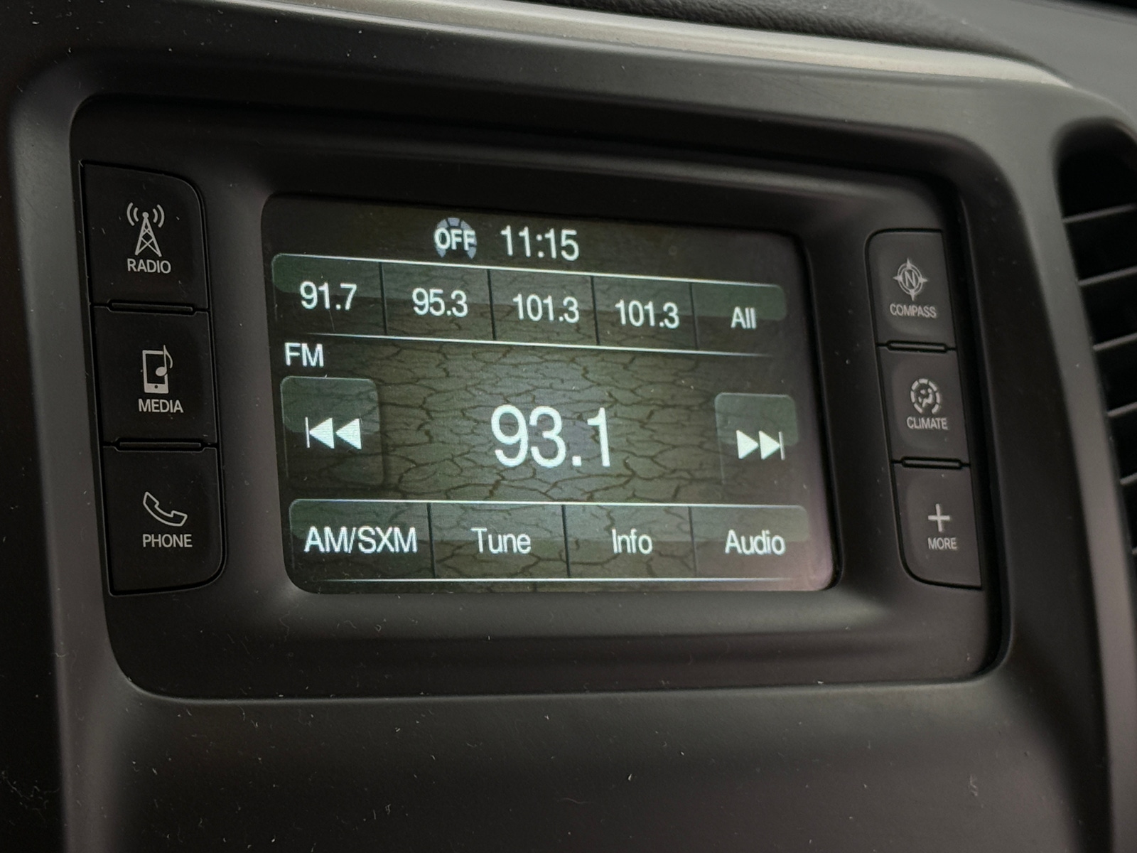 Thumbnail: 2015 Jeep Cherokee - 4