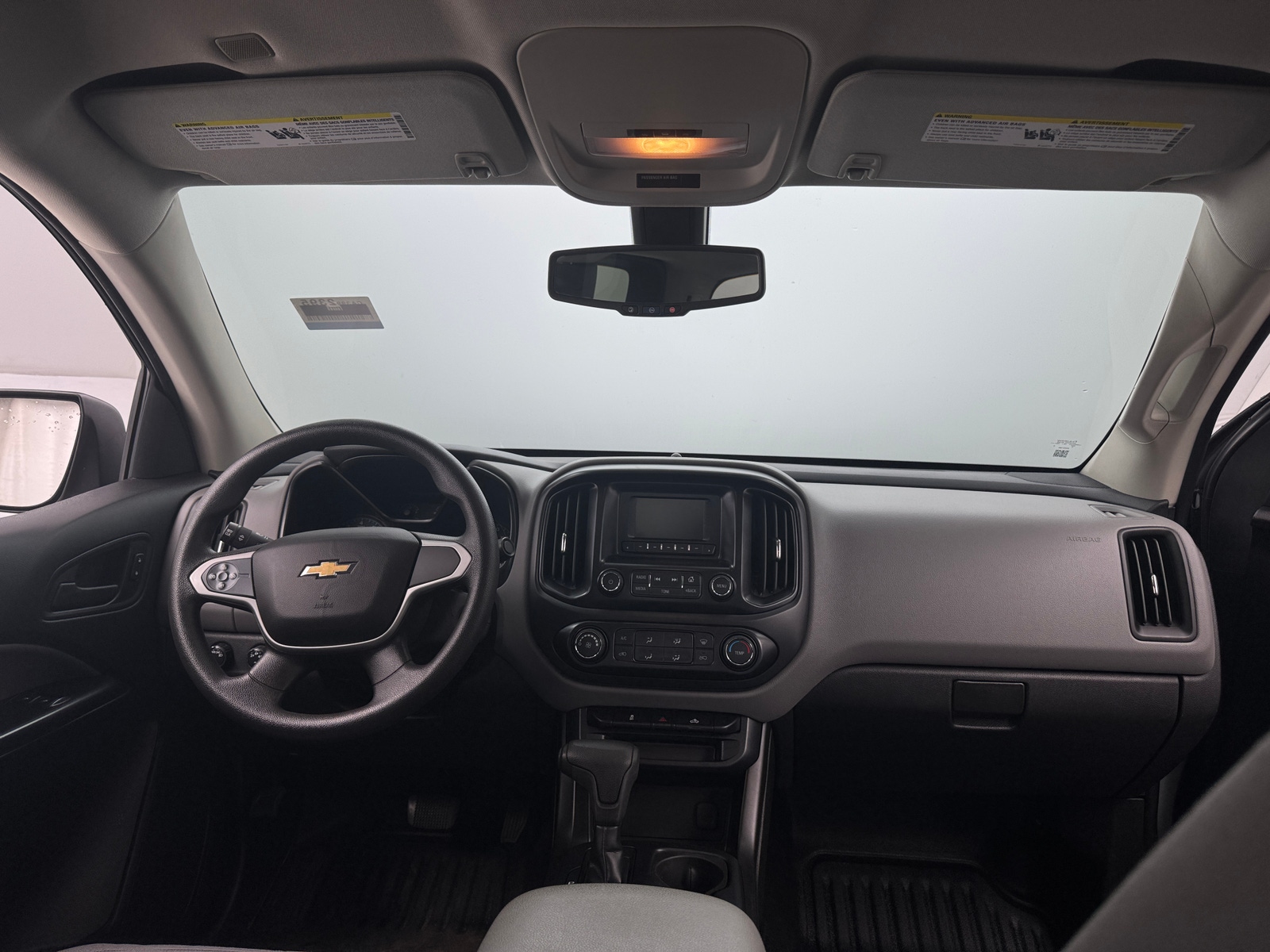 Thumbnail: 2016 Chevrolet Colorado - 3