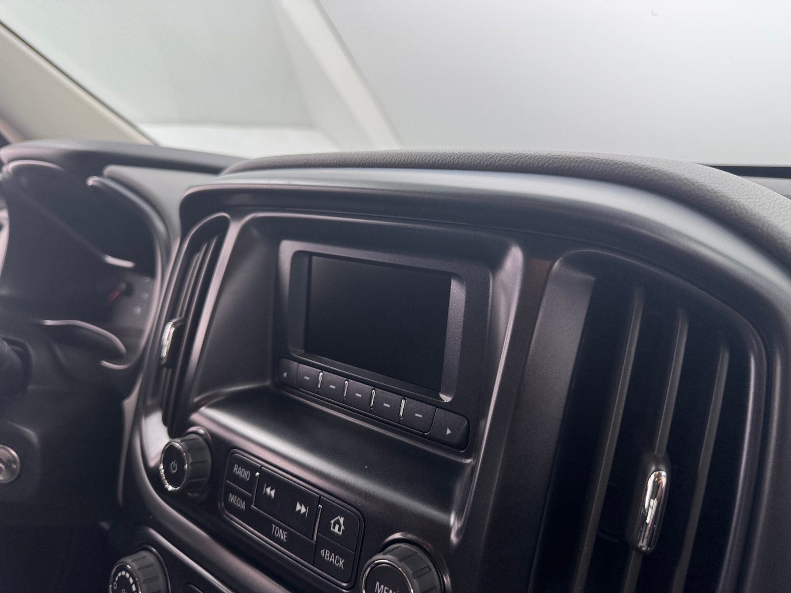 Thumbnail: 2016 Chevrolet Colorado - 4