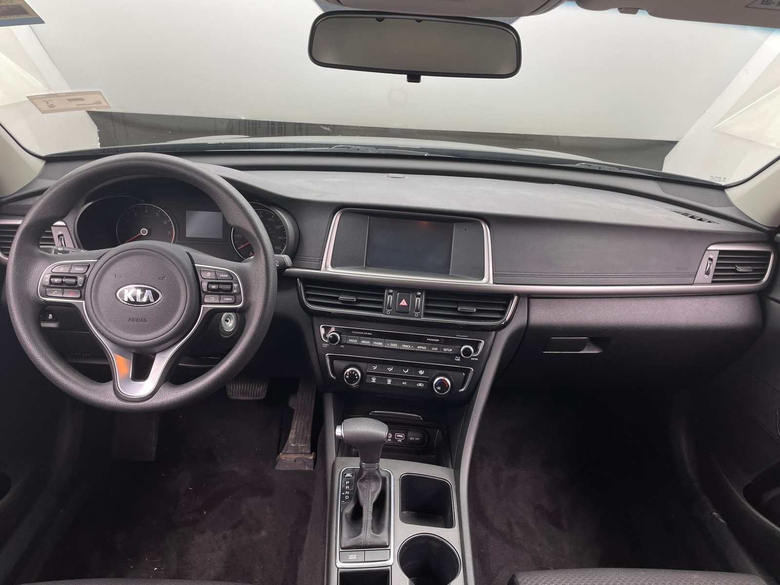 Thumbnail: 2018 Kia Optima - 3