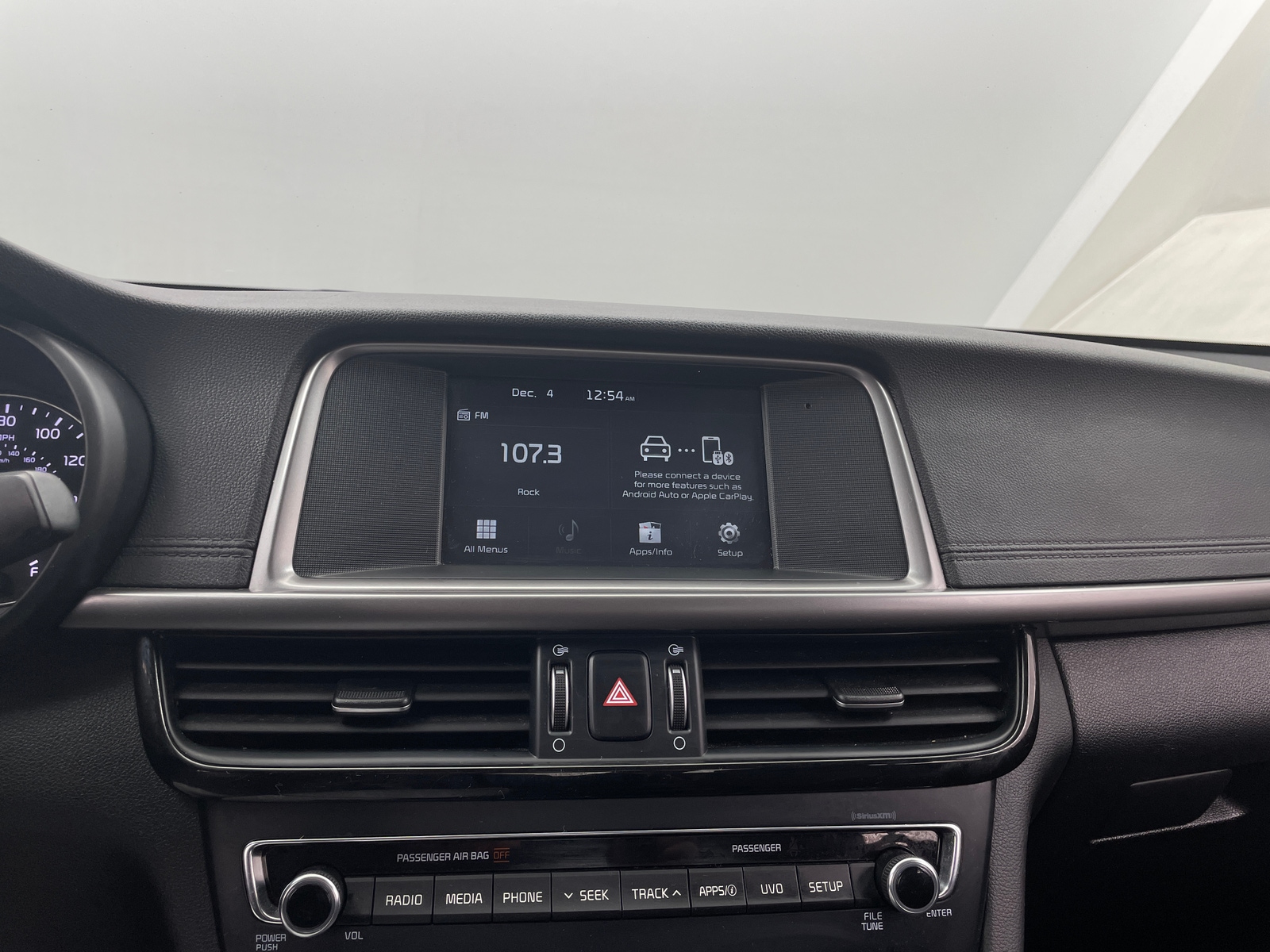 Thumbnail: 2018 Kia Optima - 4