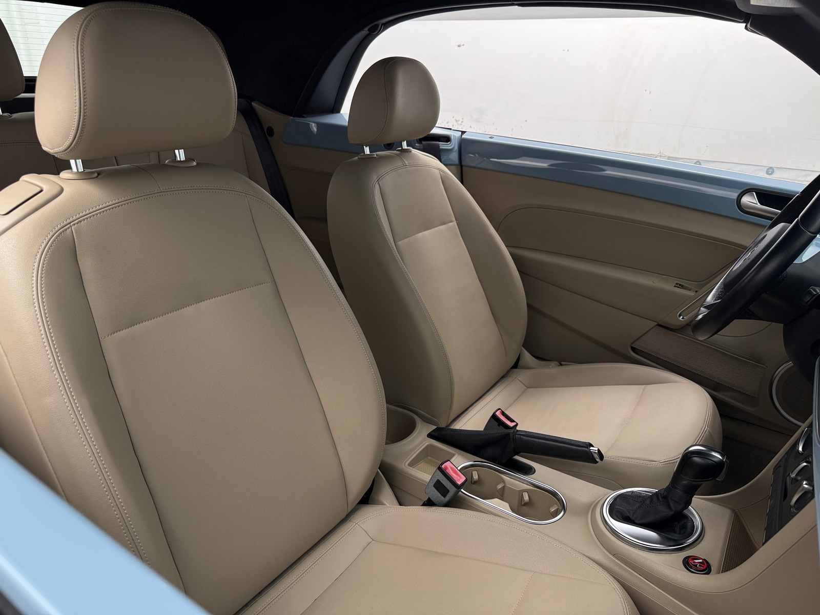 Thumbnail: 2013 Volkswagen Beetle - 2