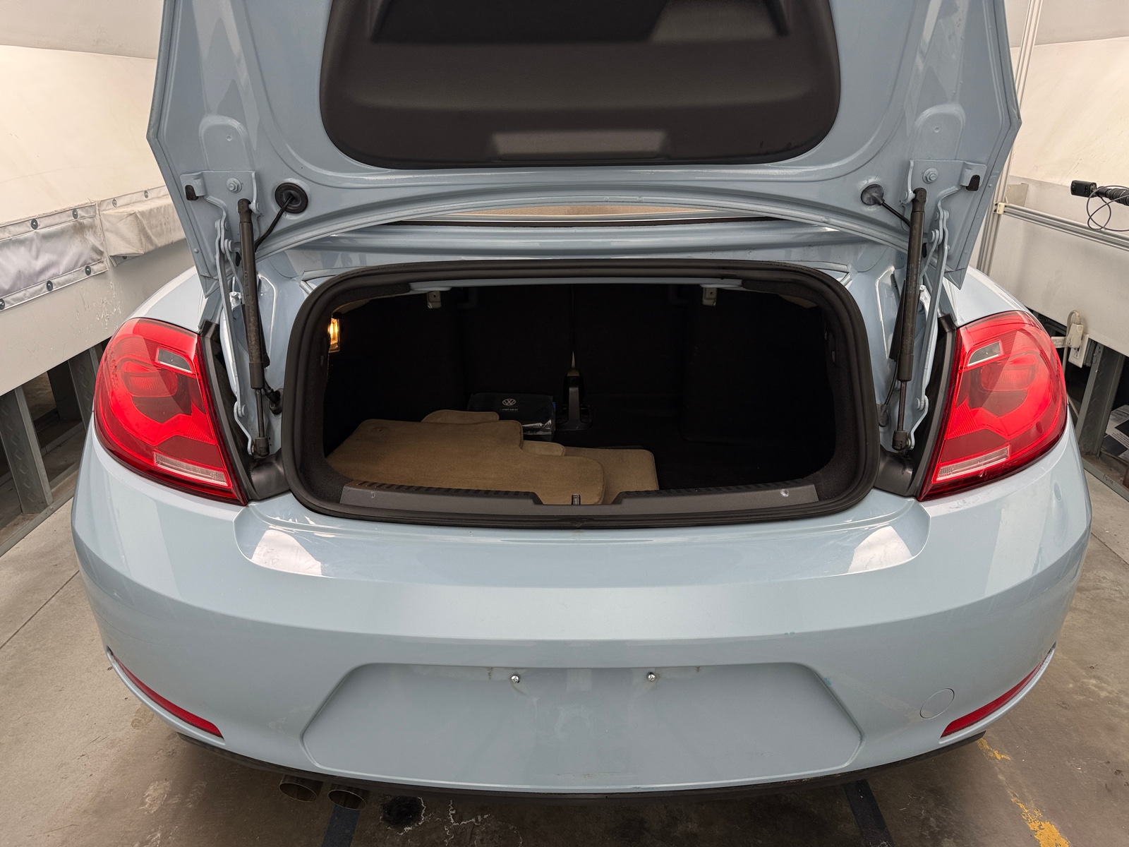 Thumbnail: 2013 Volkswagen Beetle - 5