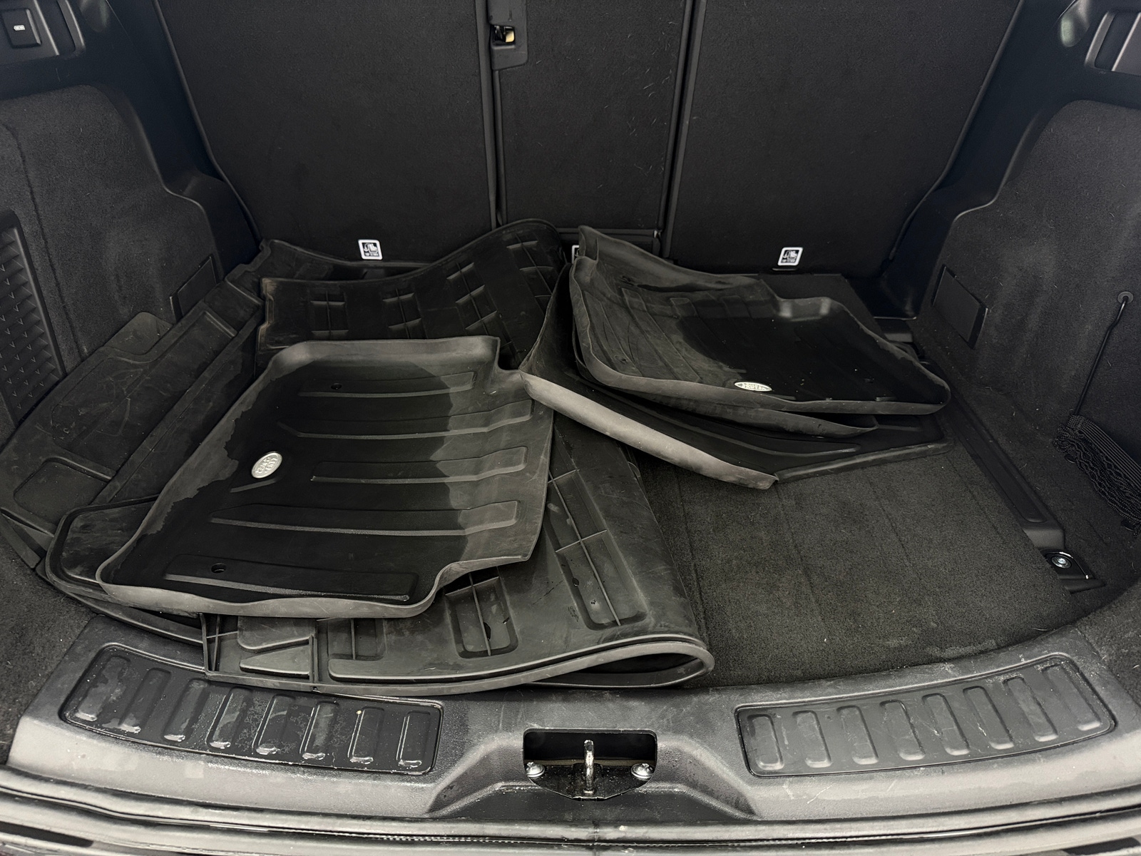 Thumbnail: 2021 Land Rover Discovery Sport - 6