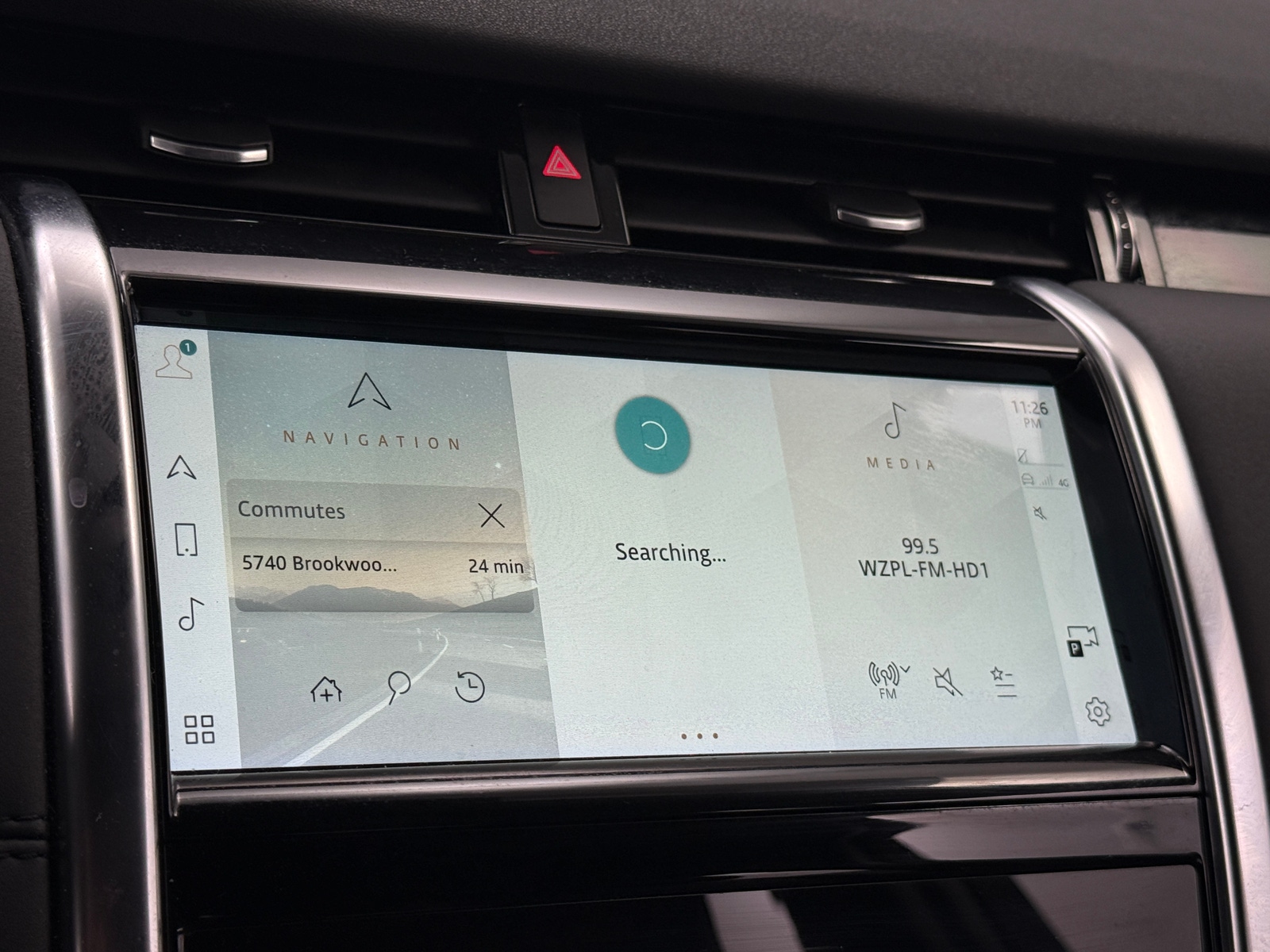 Thumbnail: 2021 Land Rover Discovery Sport - 3