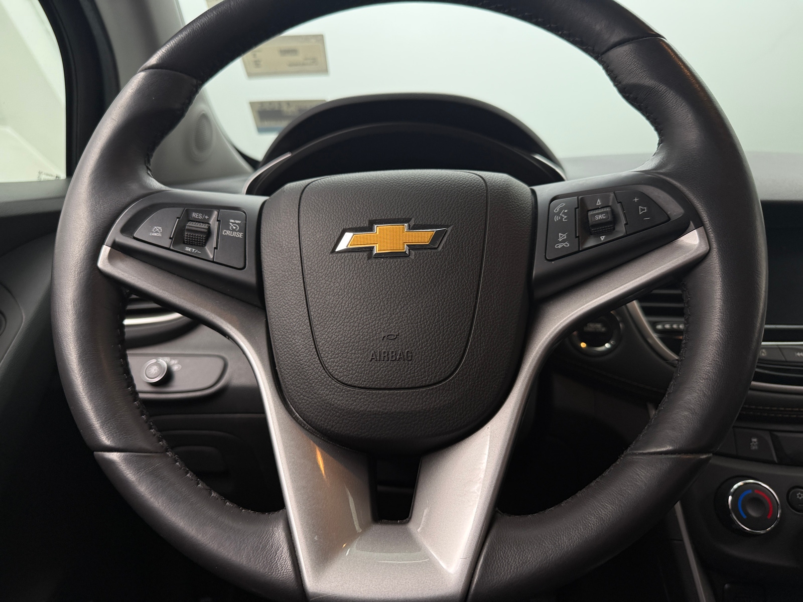 Thumbnail: 2020 Chevrolet Trax - 5