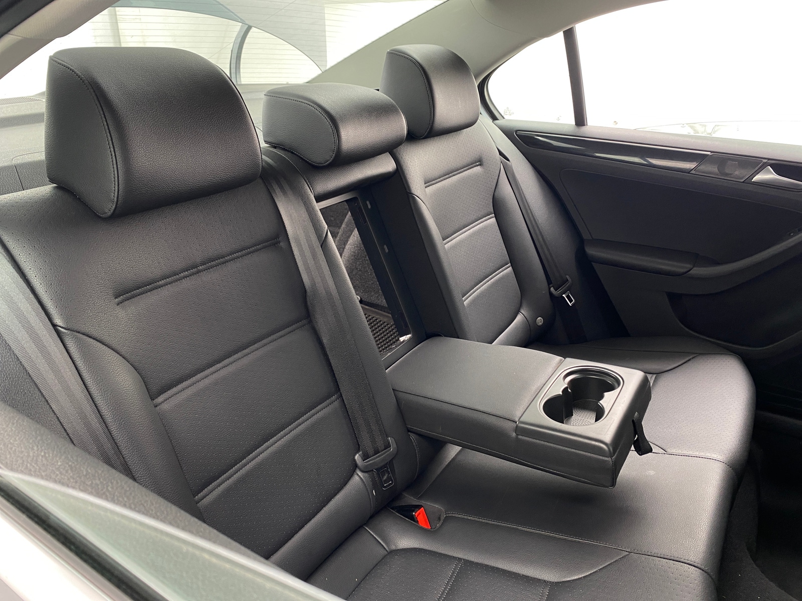 Thumbnail: 2017 Volkswagen Jetta - 5