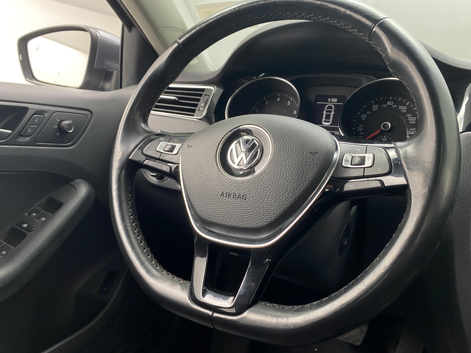 Thumbnail: 2017 Volkswagen Jetta - 4