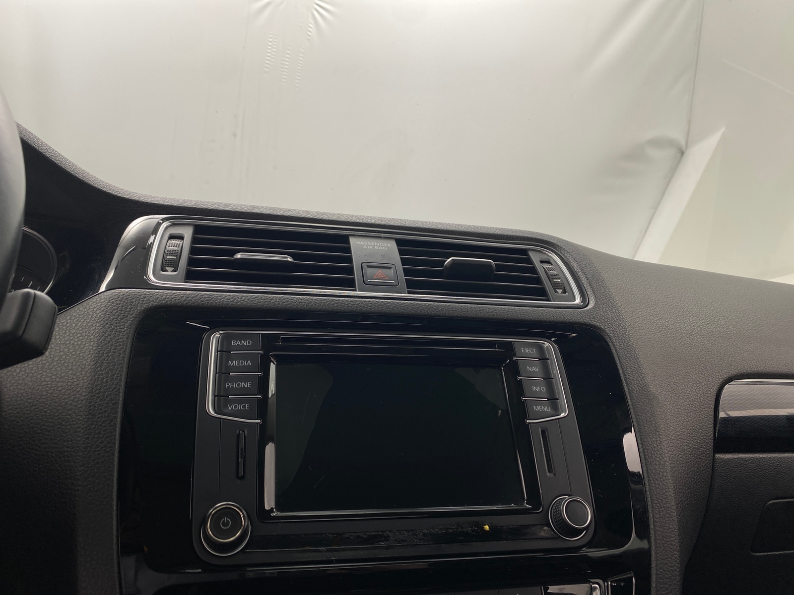 Thumbnail: 2017 Volkswagen Jetta - 3