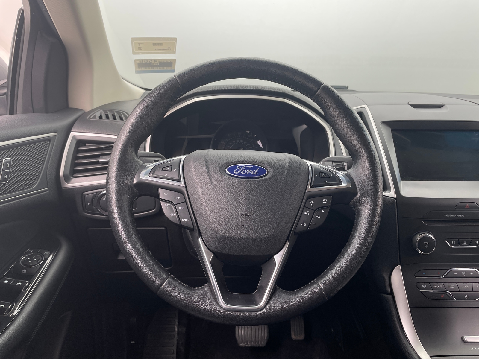 Thumbnail: 2017 Ford Edge - 4