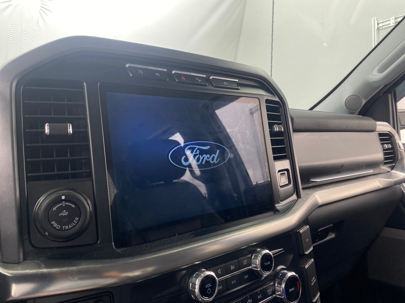 Thumbnail: 2022 Ford Econoline - 3