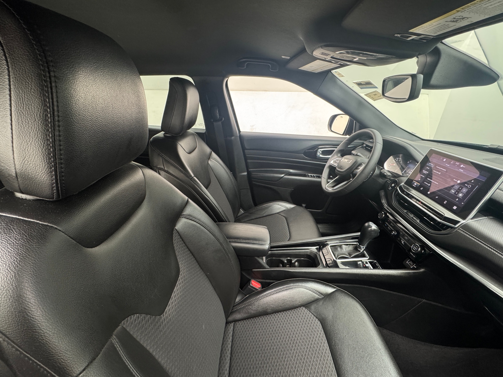 Thumbnail: 2022 Jeep Compass - 2