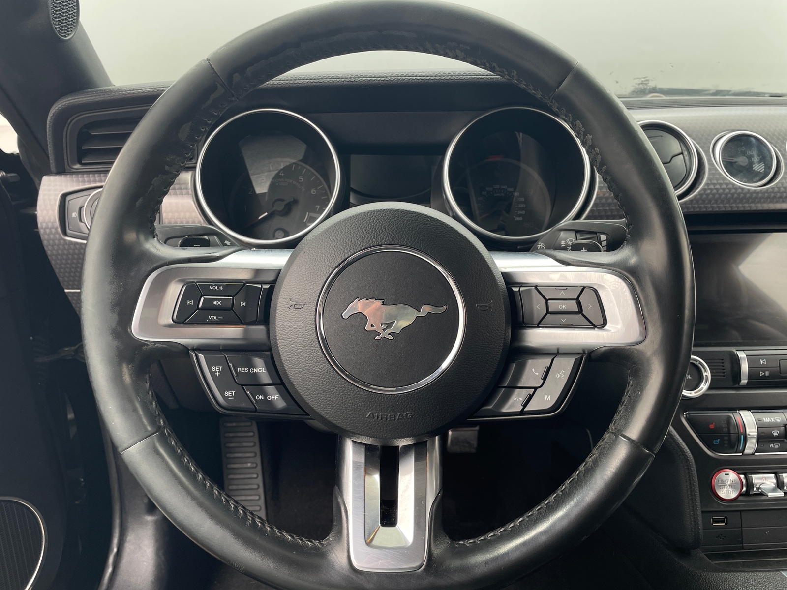 Thumbnail: 2019 Ford Mustang - 4