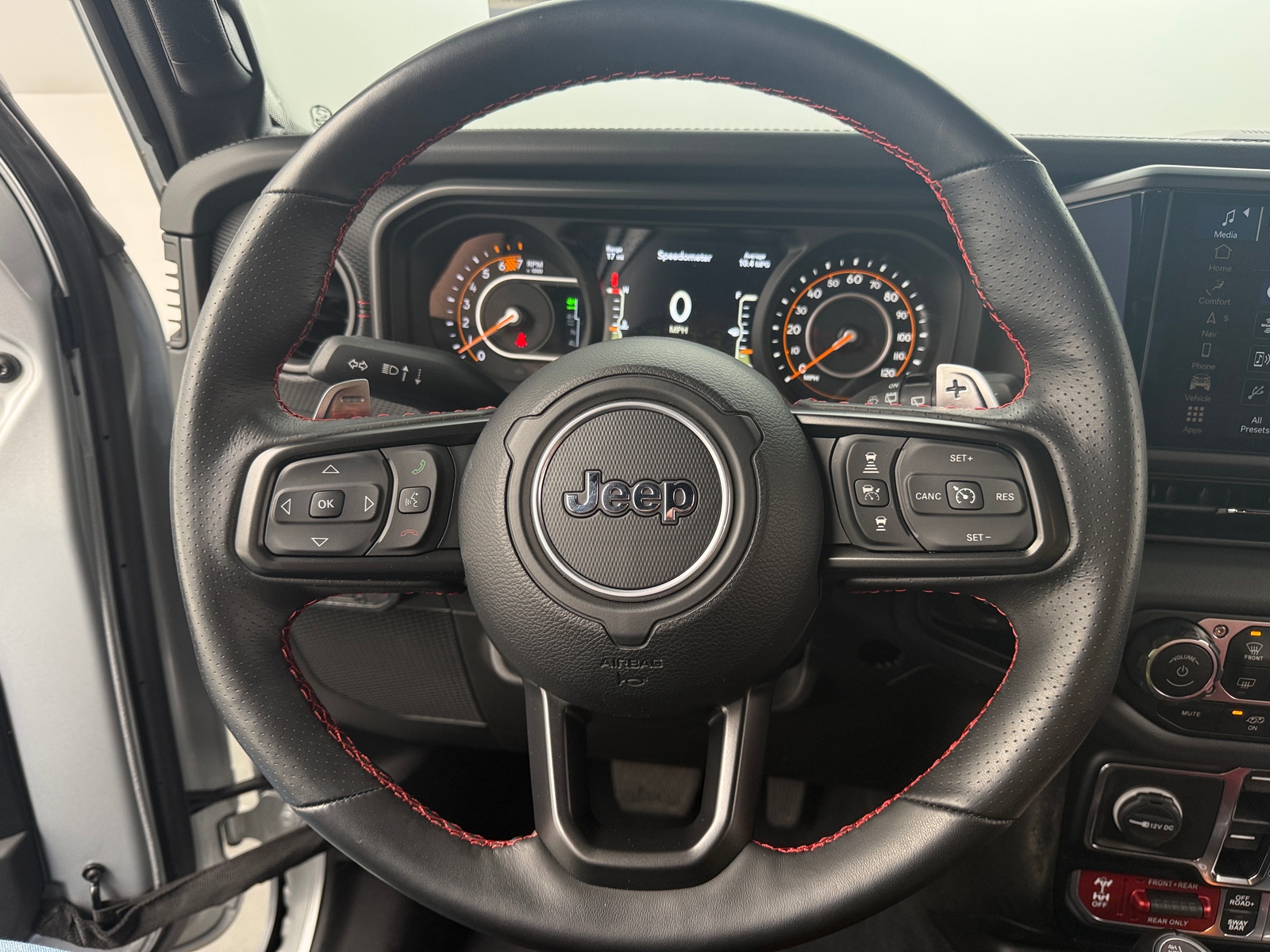 Thumbnail: 2024 Jeep Wrangler - 4