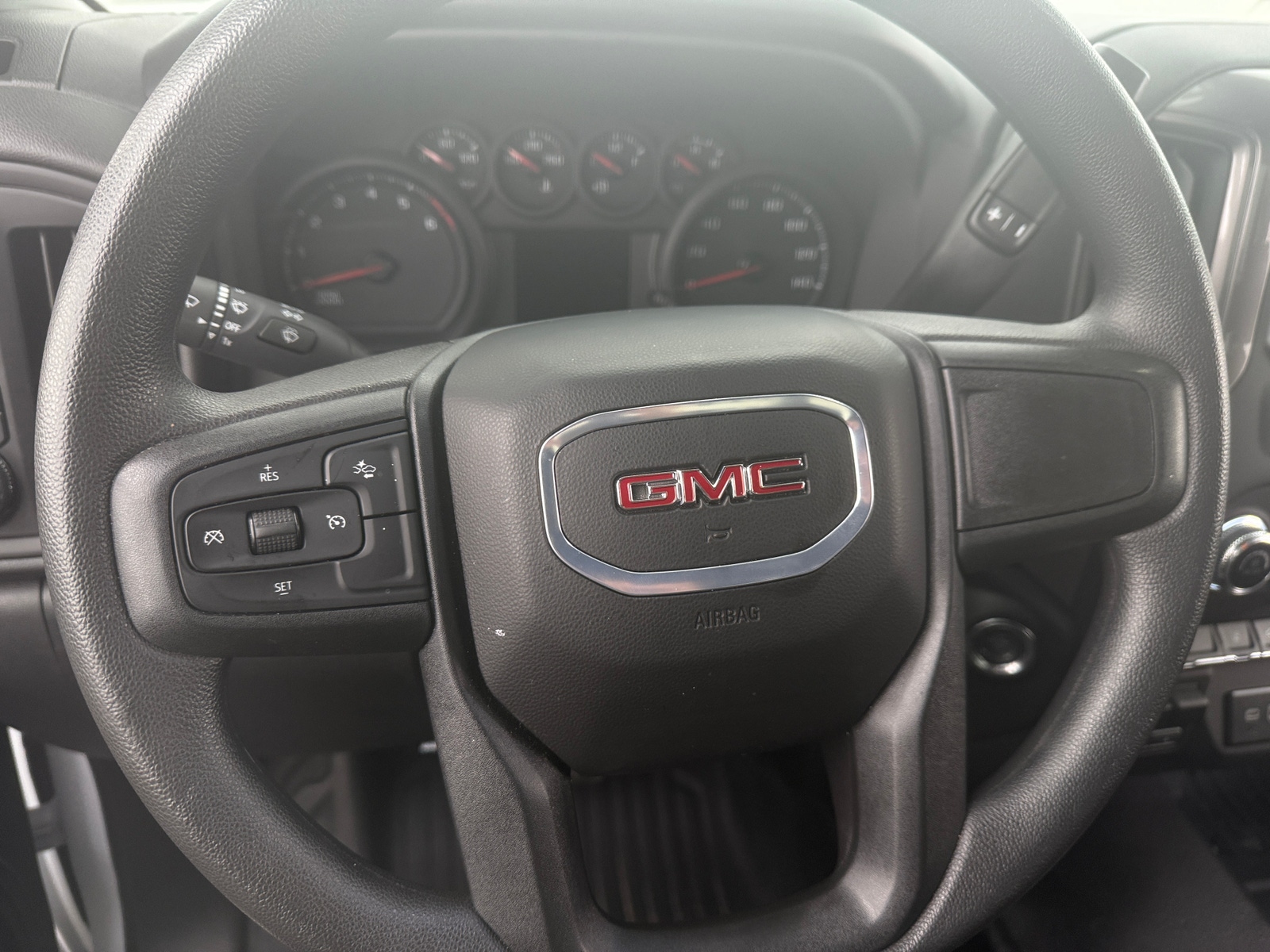 Thumbnail: 2025 GMC Sierra 2500 - 4