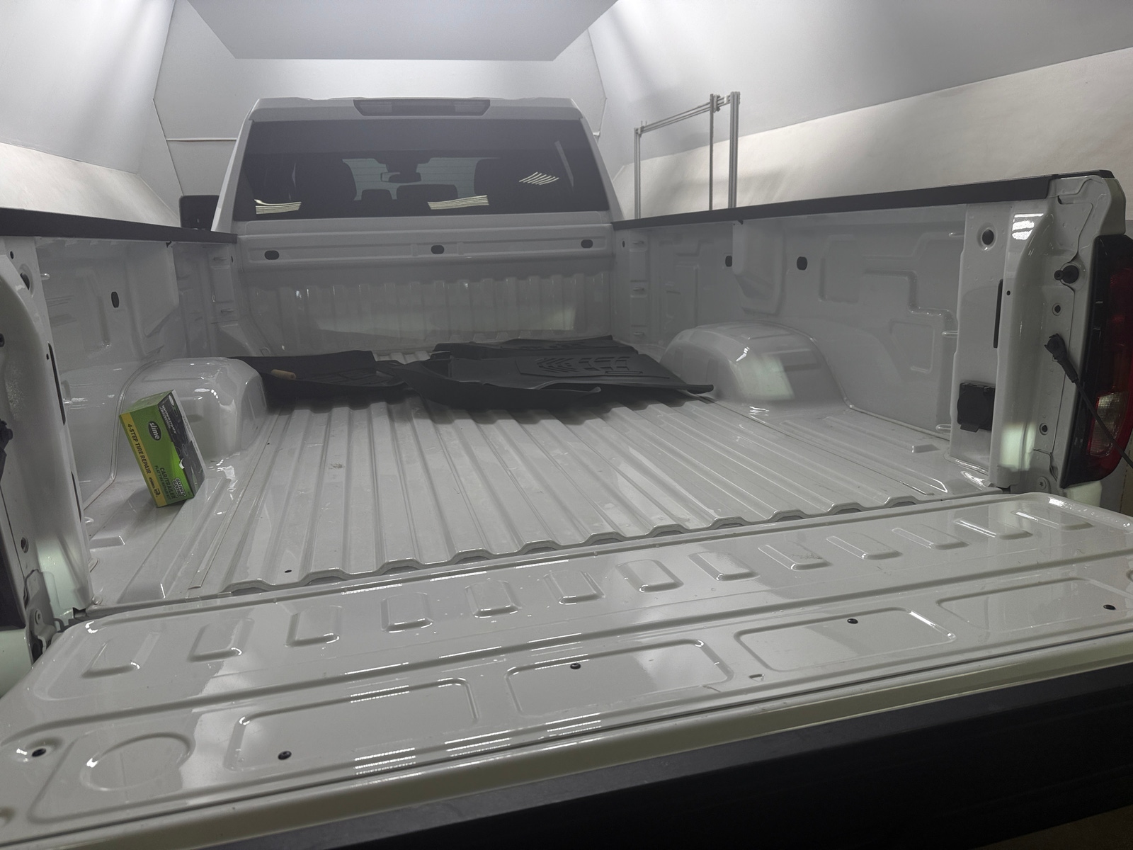 Thumbnail: 2025 GMC Sierra 2500 - 6