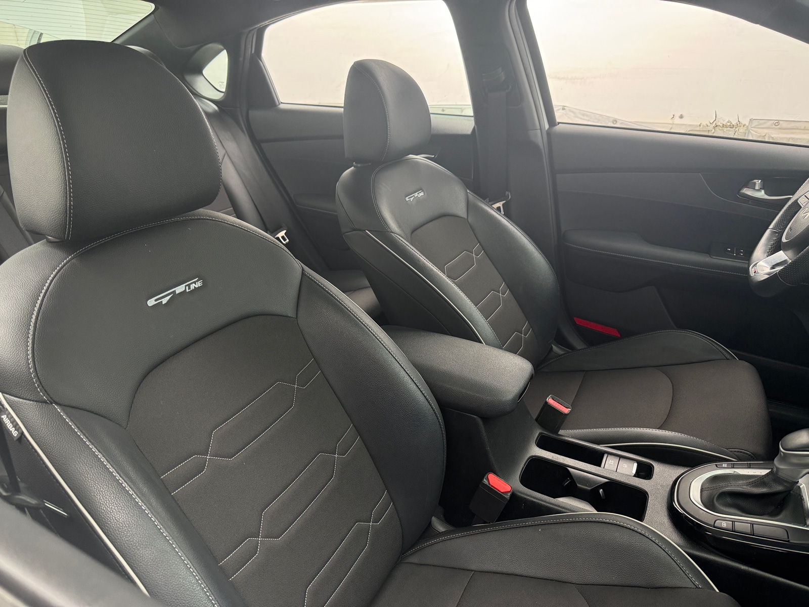 Thumbnail: 2022 Kia Forte - 2