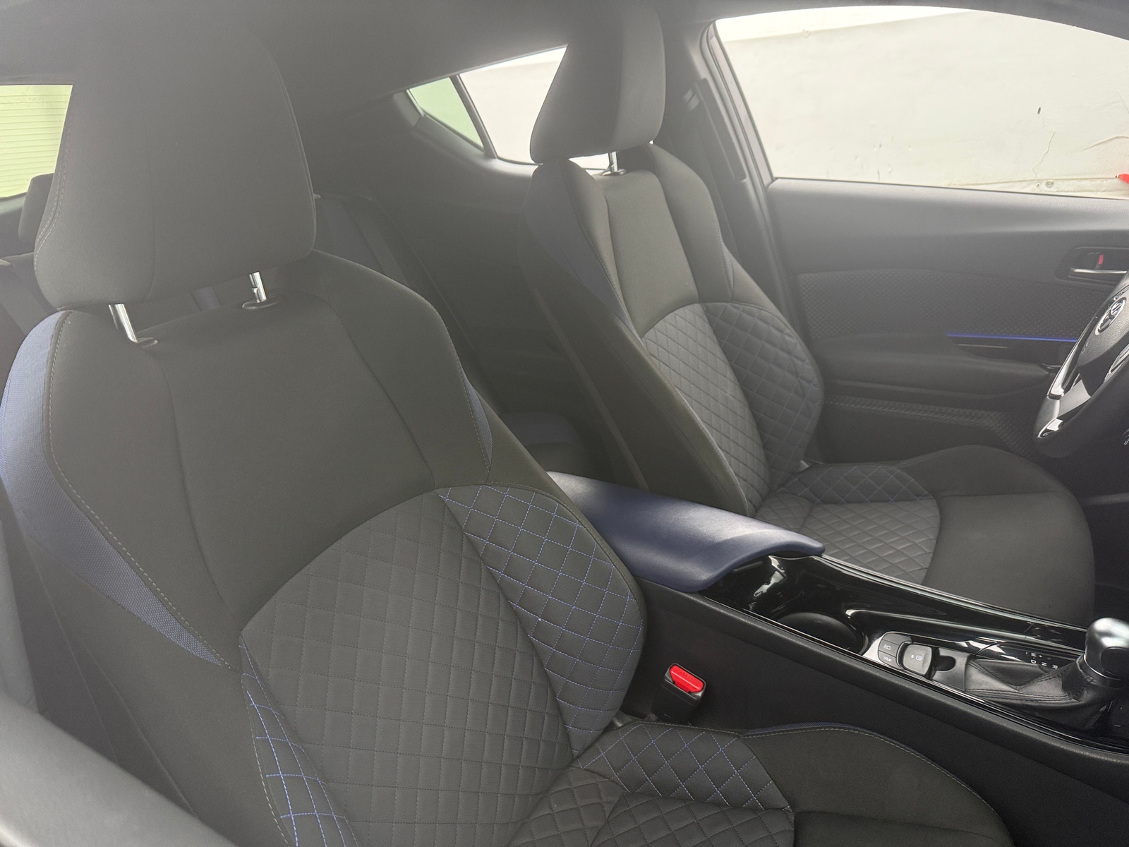 Thumbnail: 2021 Toyota C-HR - 2