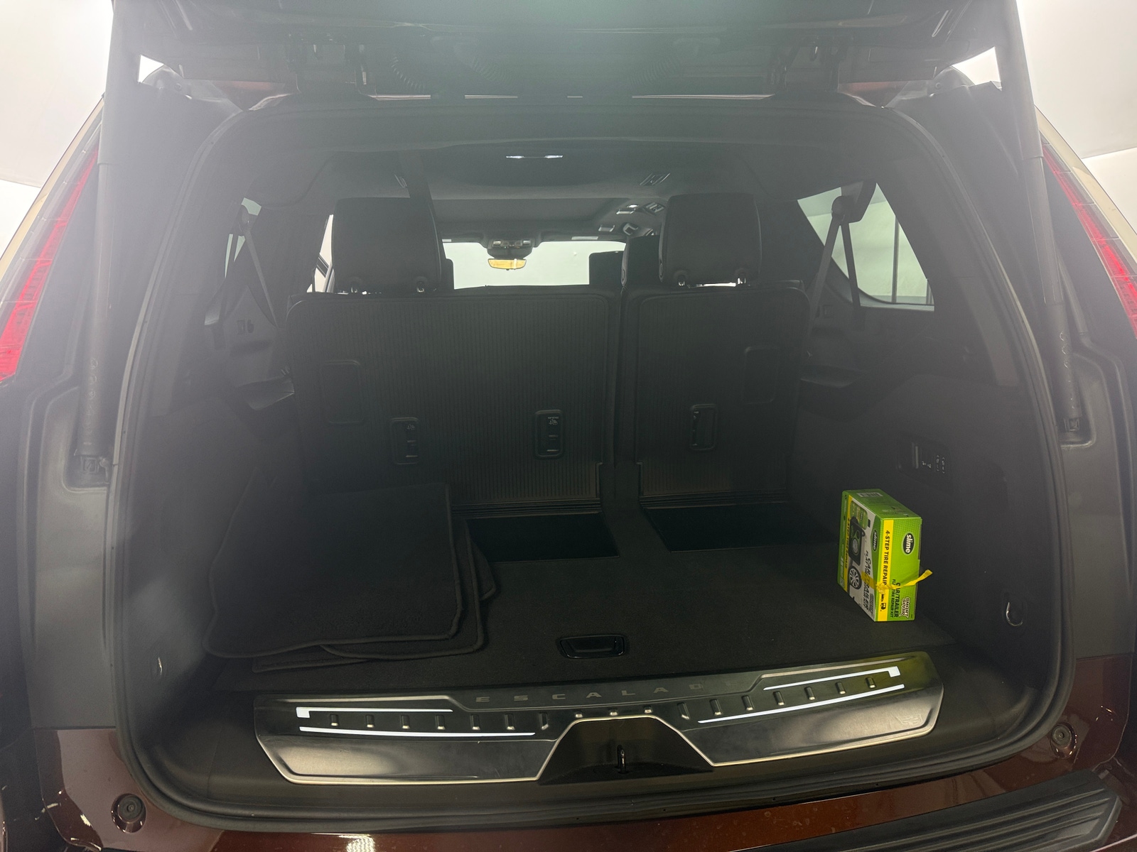 Thumbnail: 2023 Cadillac Escalade - 6