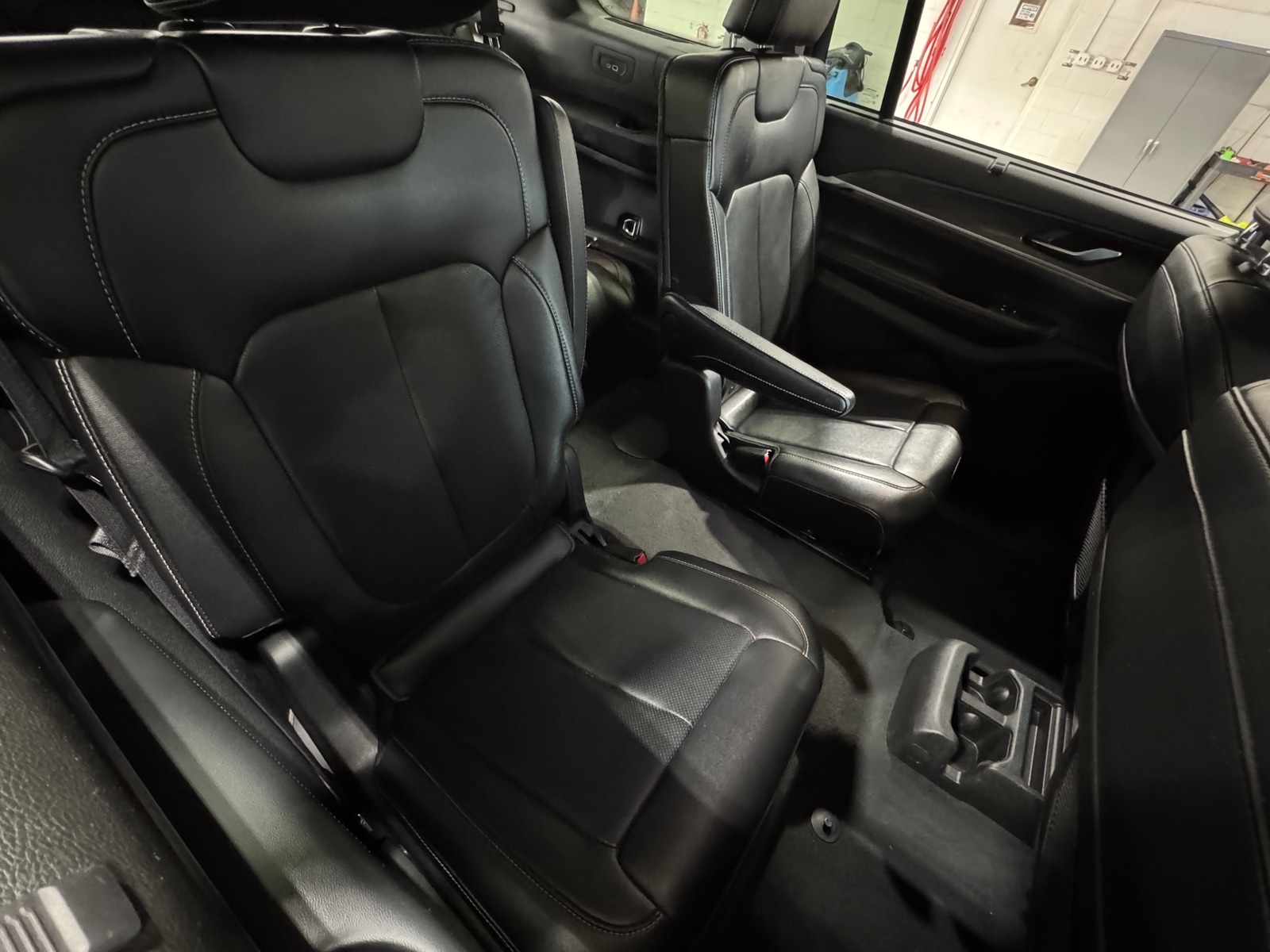 Thumbnail: 2023 Jeep Grand Cherokee L - 5