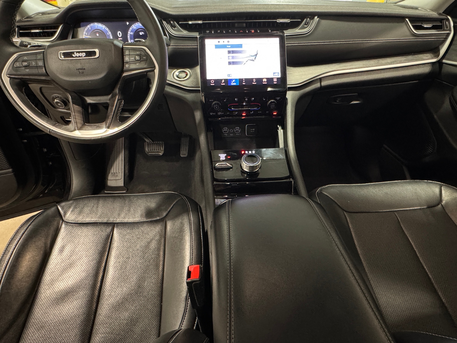 Thumbnail: 2023 Jeep Grand Cherokee L - 2