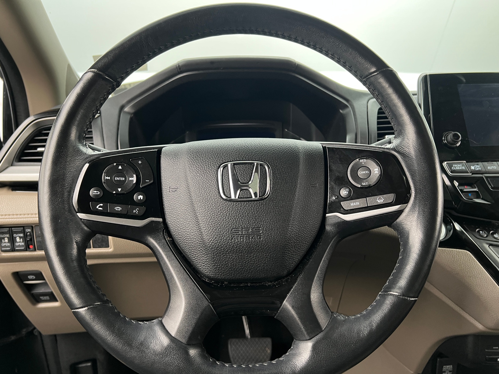 Thumbnail: 2018 Honda Odyssey - 4