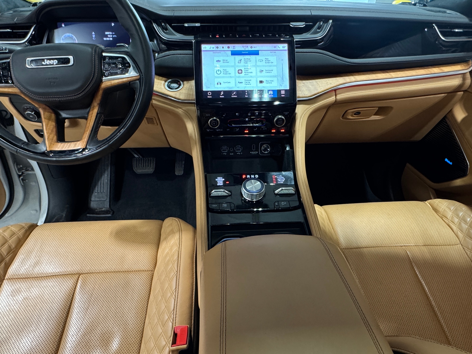 Thumbnail: 2022 Jeep Grand Cherokee L - 2