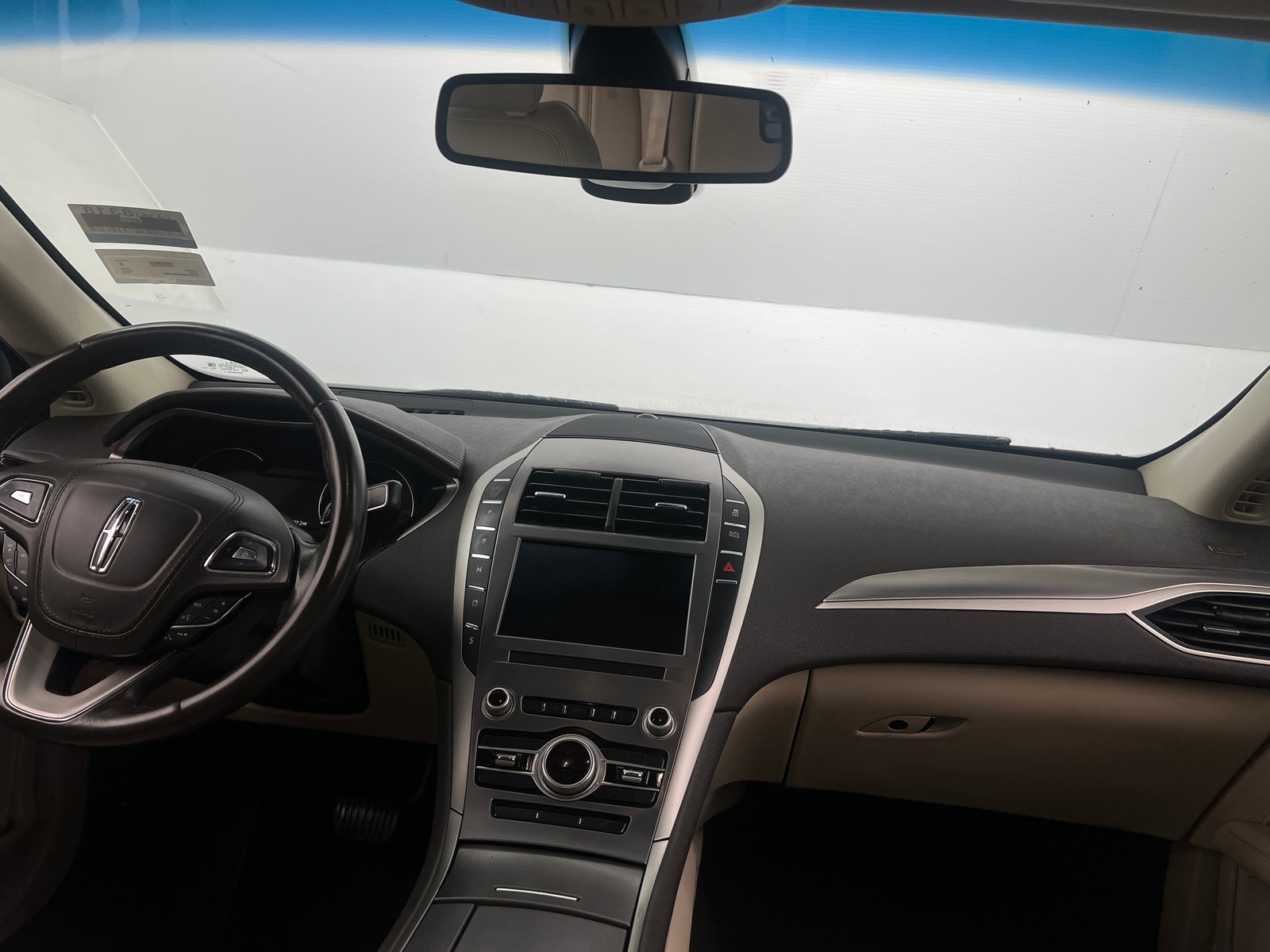 Thumbnail: 2019 Lincoln MKZ - 2