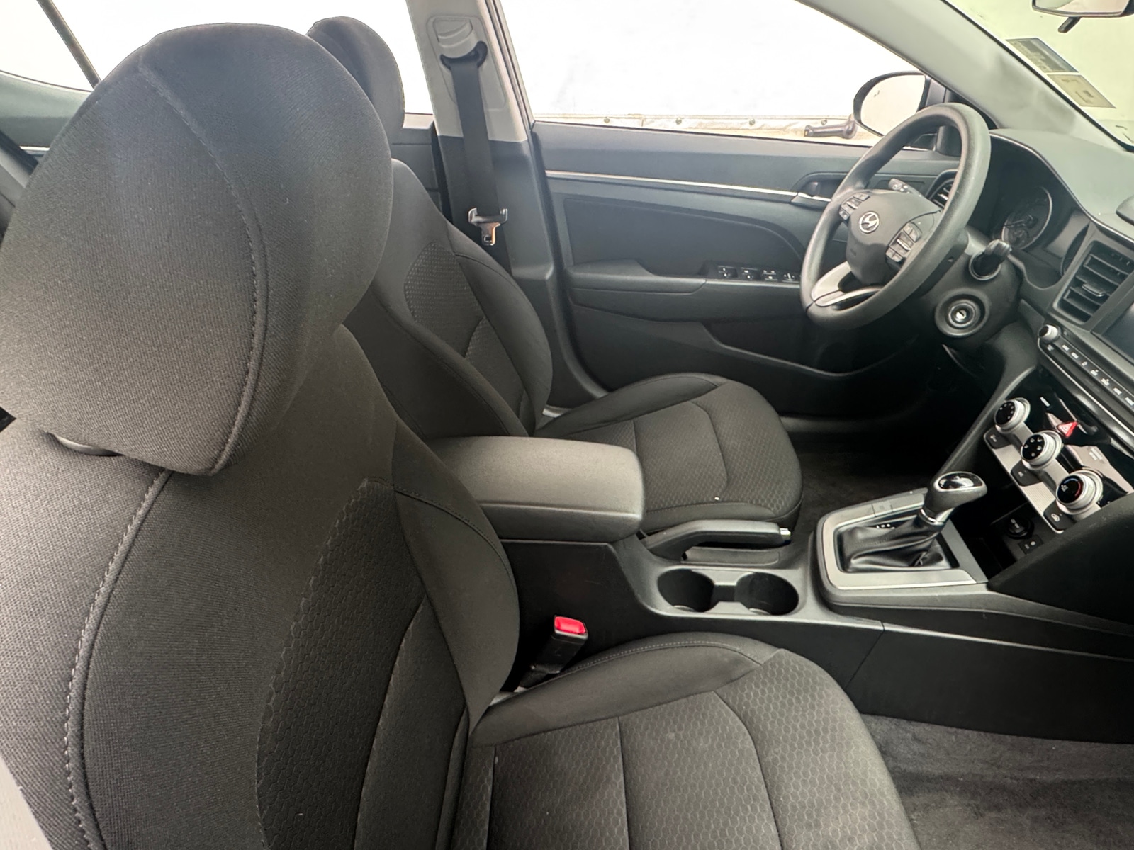 Thumbnail: 2019 Hyundai Elantra - 2