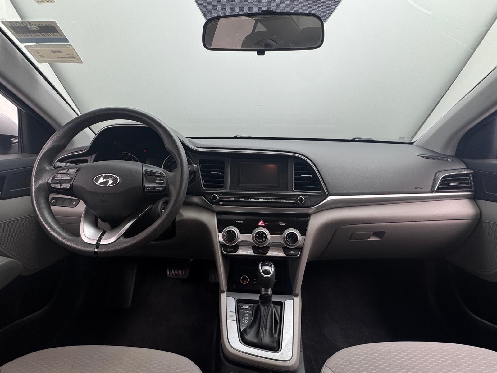 Thumbnail: 2019 Hyundai Elantra - 3