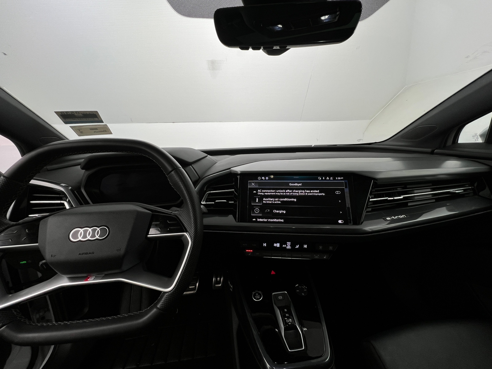 Thumbnail: 2025 Audi Q4 e-tron - 2