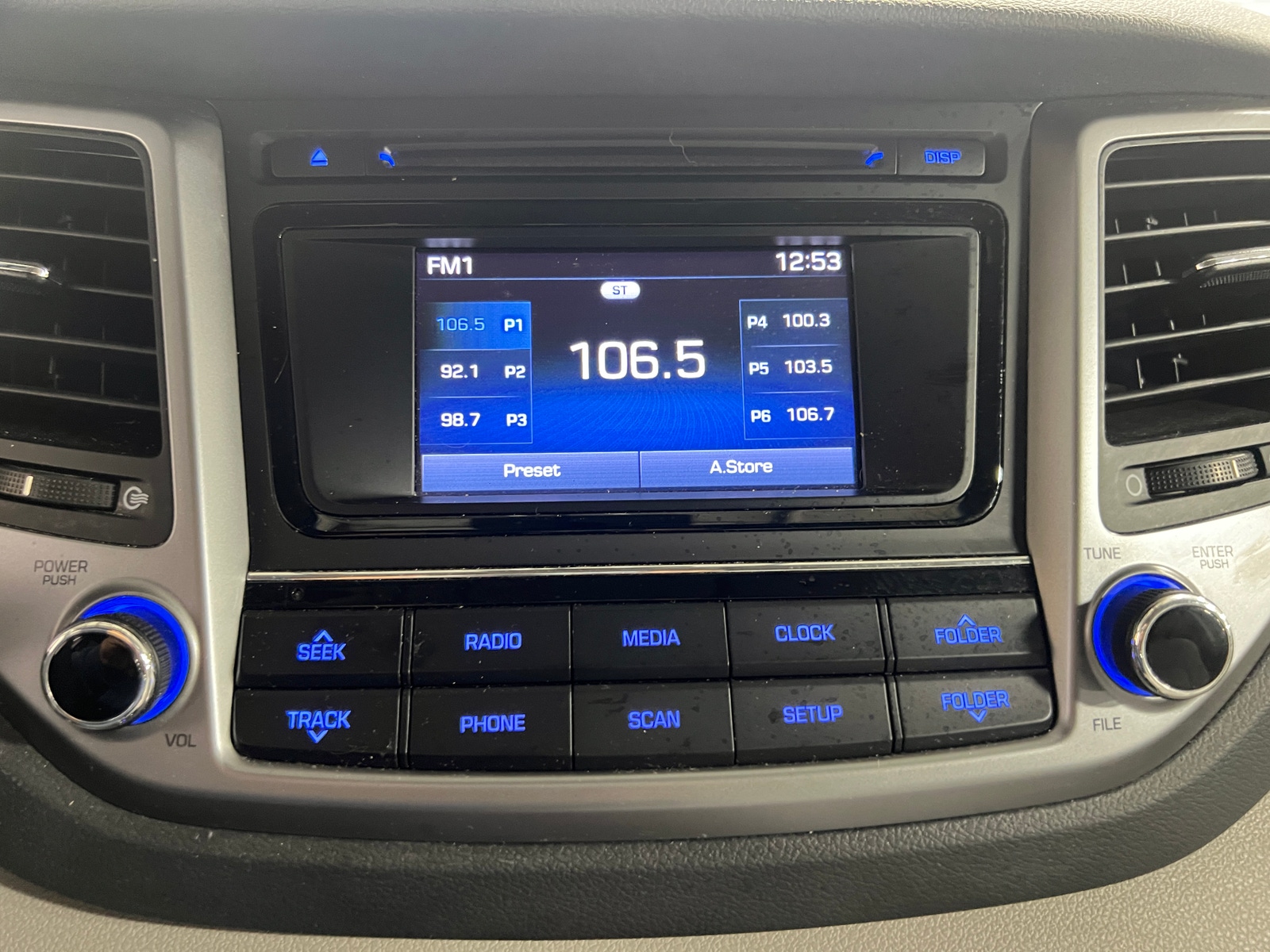 Thumbnail: 2018 Hyundai Tucson - 4