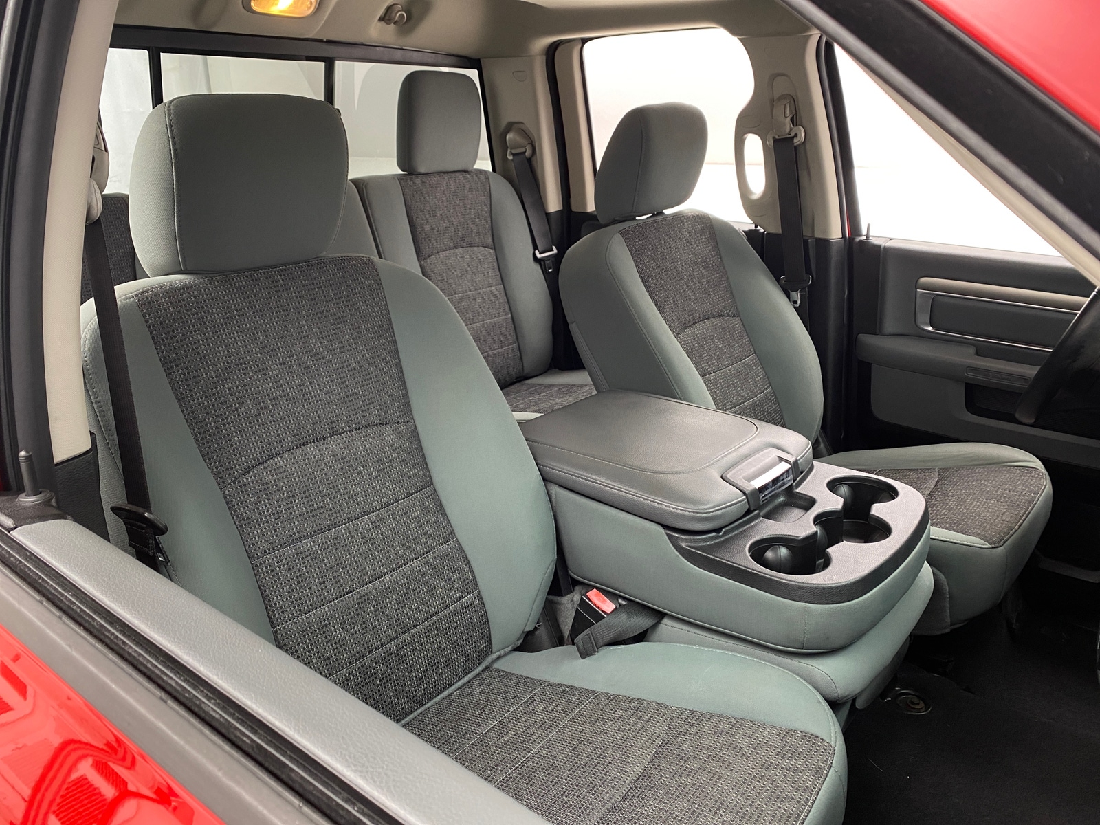 Thumbnail: 2019 RAM 1500 Classic - 2