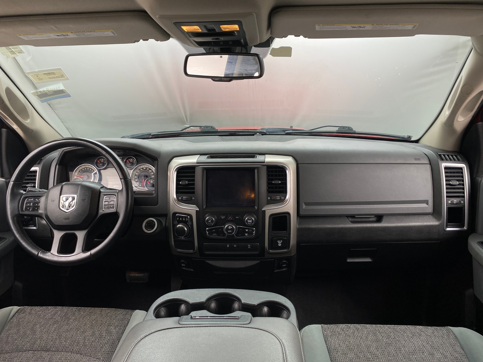 Thumbnail: 2019 RAM 1500 Classic - 3