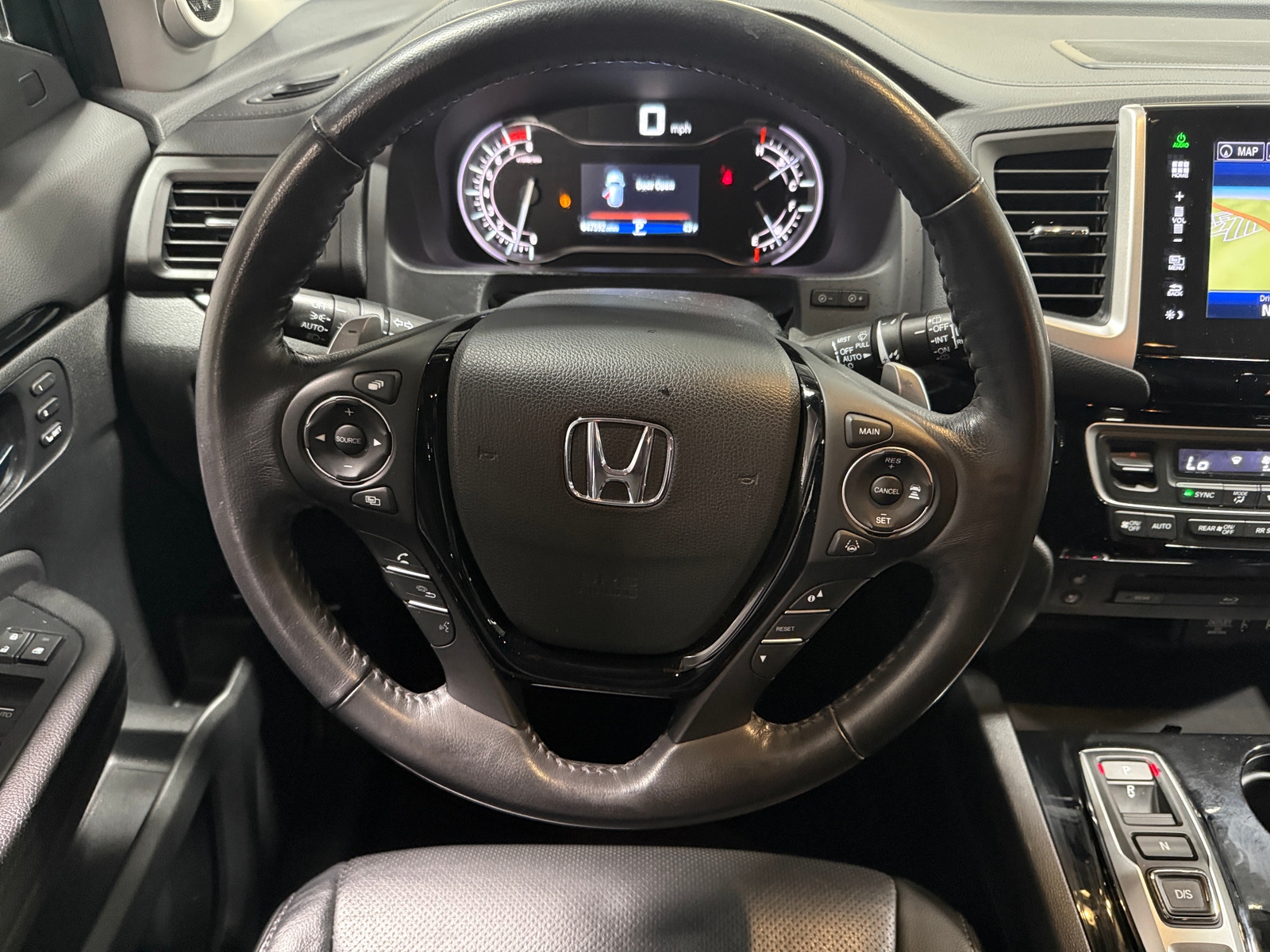 Thumbnail: 2016 Honda Pilot - 4