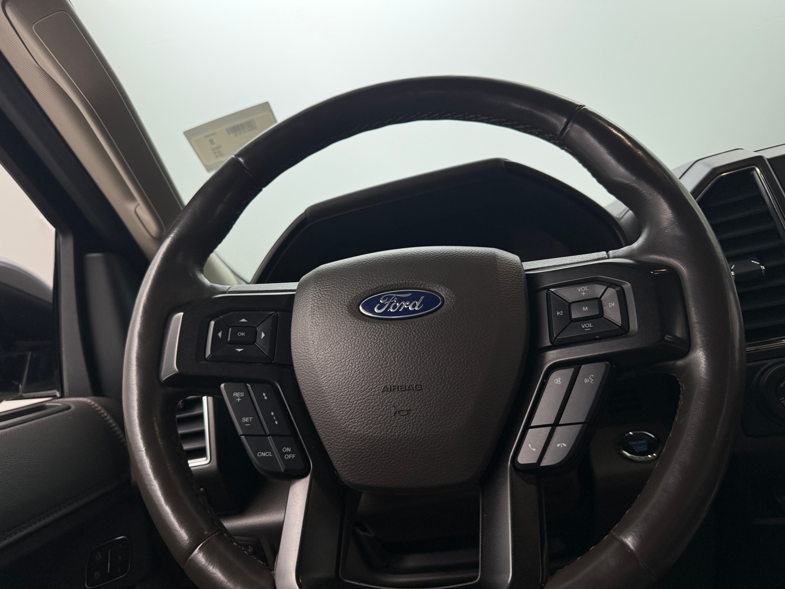 Thumbnail: 2019 Ford Expedition - 4