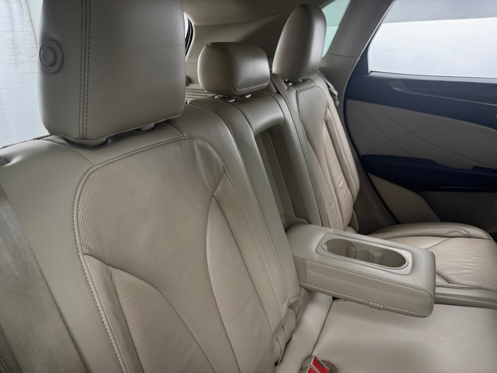 Thumbnail: 2017 Lincoln MKC - 5