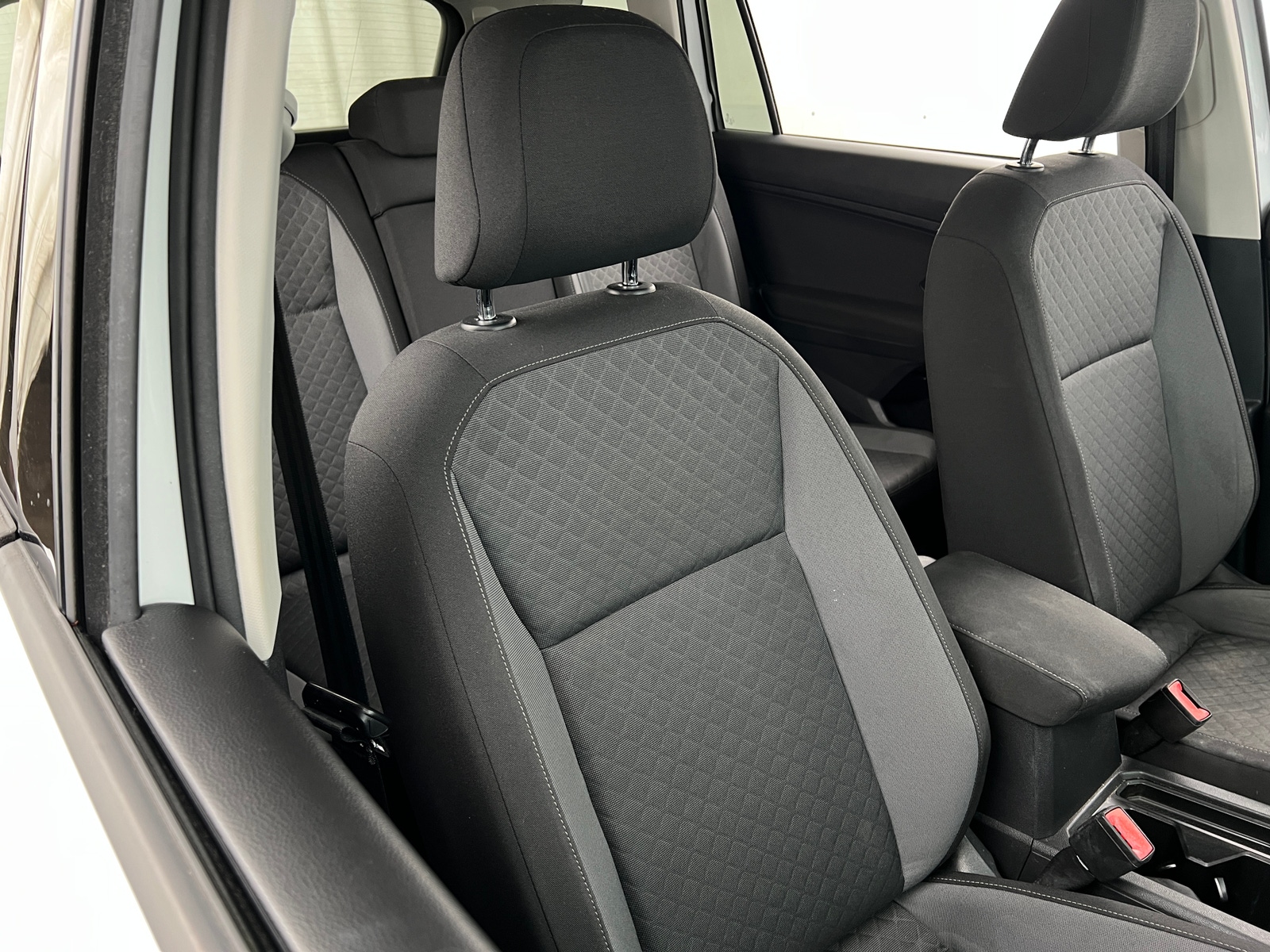 Thumbnail: 2019 Volkswagen Tiguan - 2