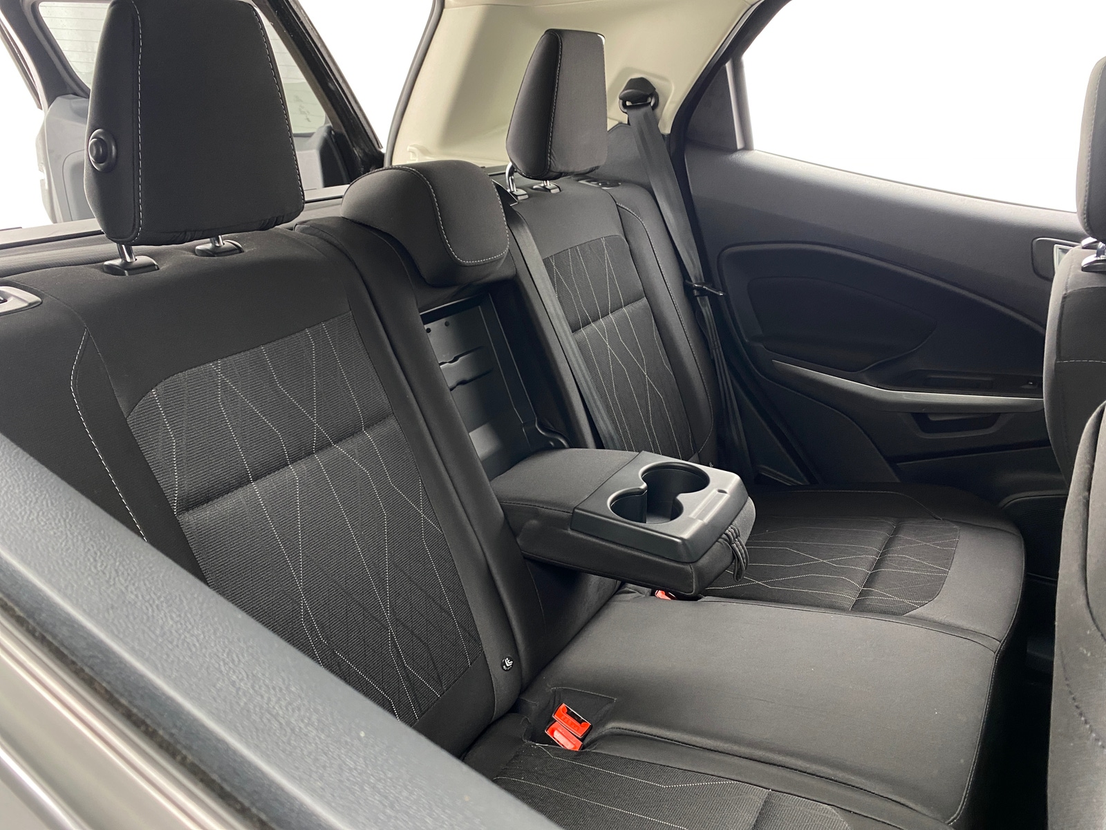 Thumbnail: 2018 Ford EcoSport - 6